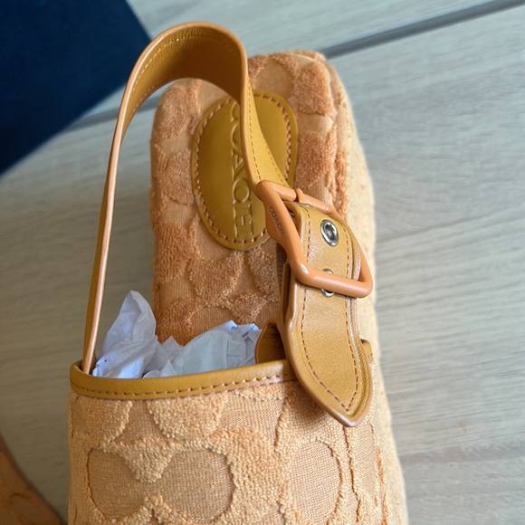 NIB Coach Noelle Terry Cloth Sandals - Picture 10 of 12